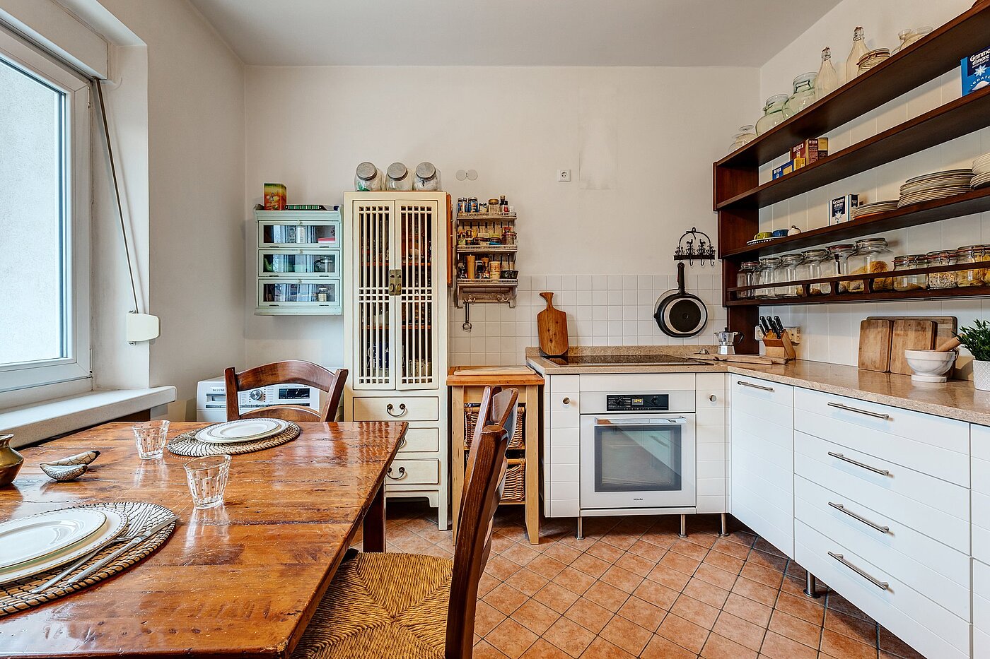 Квартира в многоэтажно доме с 2.5 комнатами | München-Au | 2001ML9 | ...mit Einbauten und...