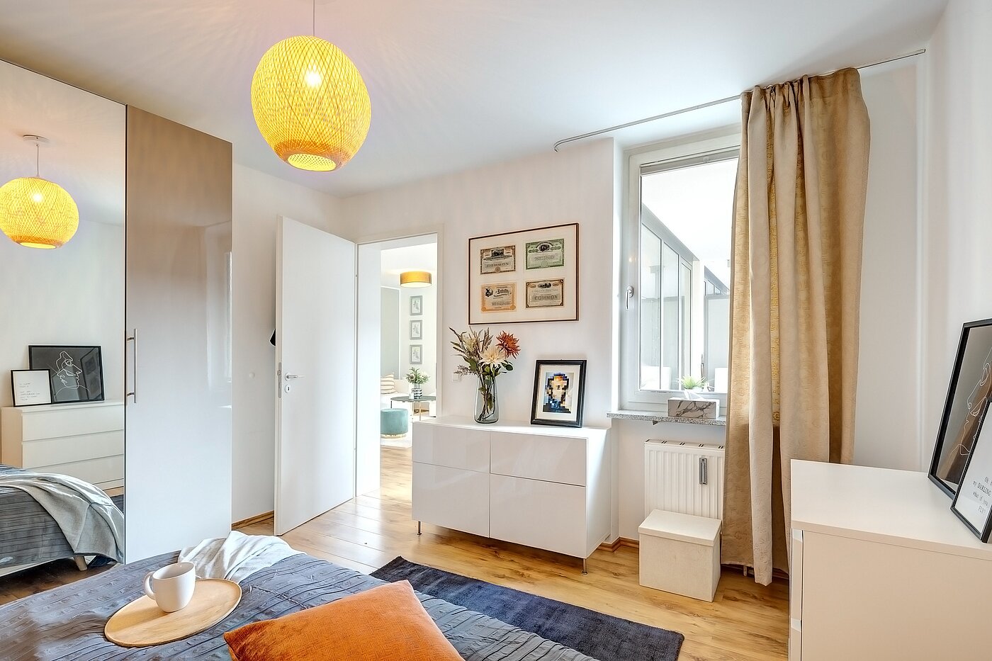Квартира в многоэтажно доме с 2 комнатами | München-Maxvorstadt | 70001 | Mit Blick auf den Balkon