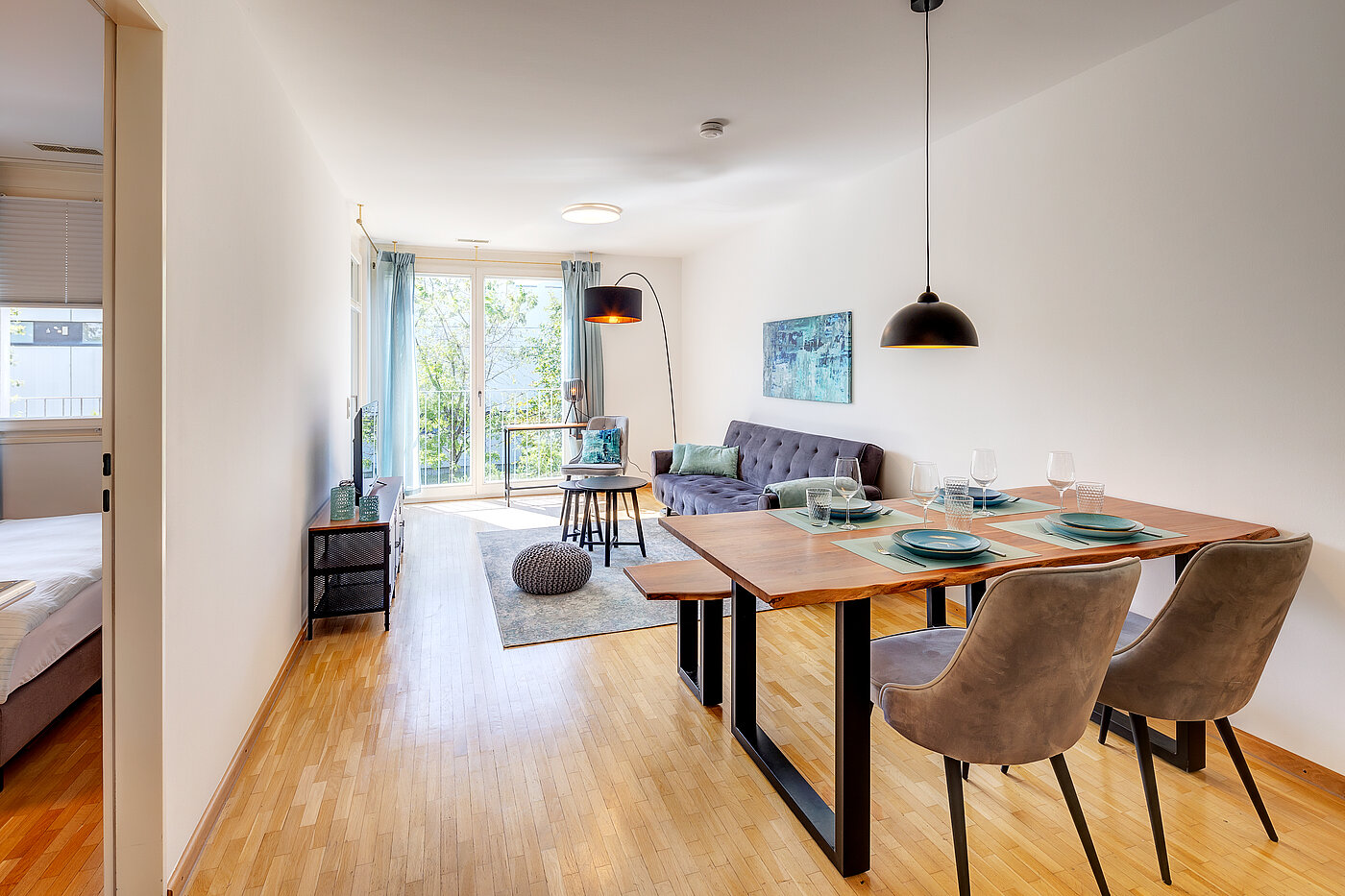 Квартира в многоэтажно доме с 2 комнатами | Haar | 70426 | Gemütlicher...