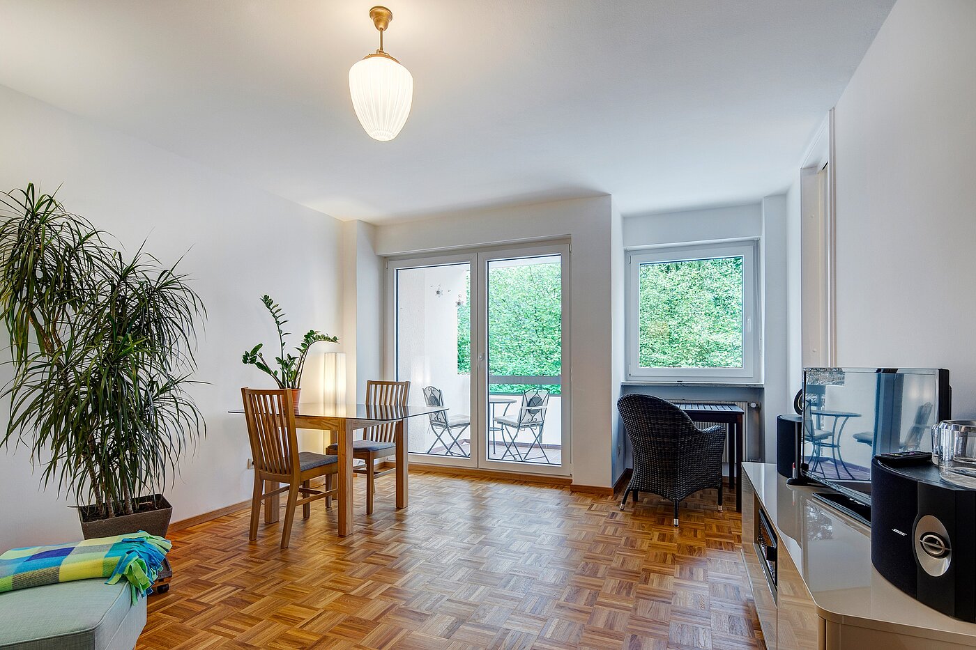 Квартира в многоэтажно доме с 1.5 комнатами | München-Sendling-Westpark | 2207ML4 | Wohnen, Essen, Arbeiten
