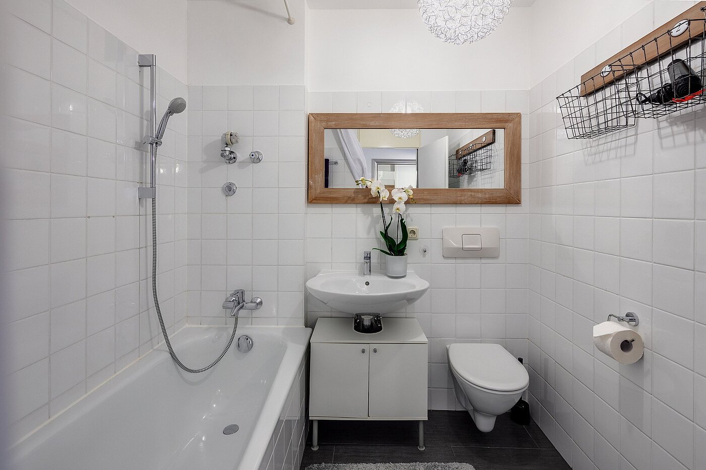 Квартира в многоэтажно доме с 1 комнатная | München-Lehel | 2001ML10 | Bad mit Badewanne