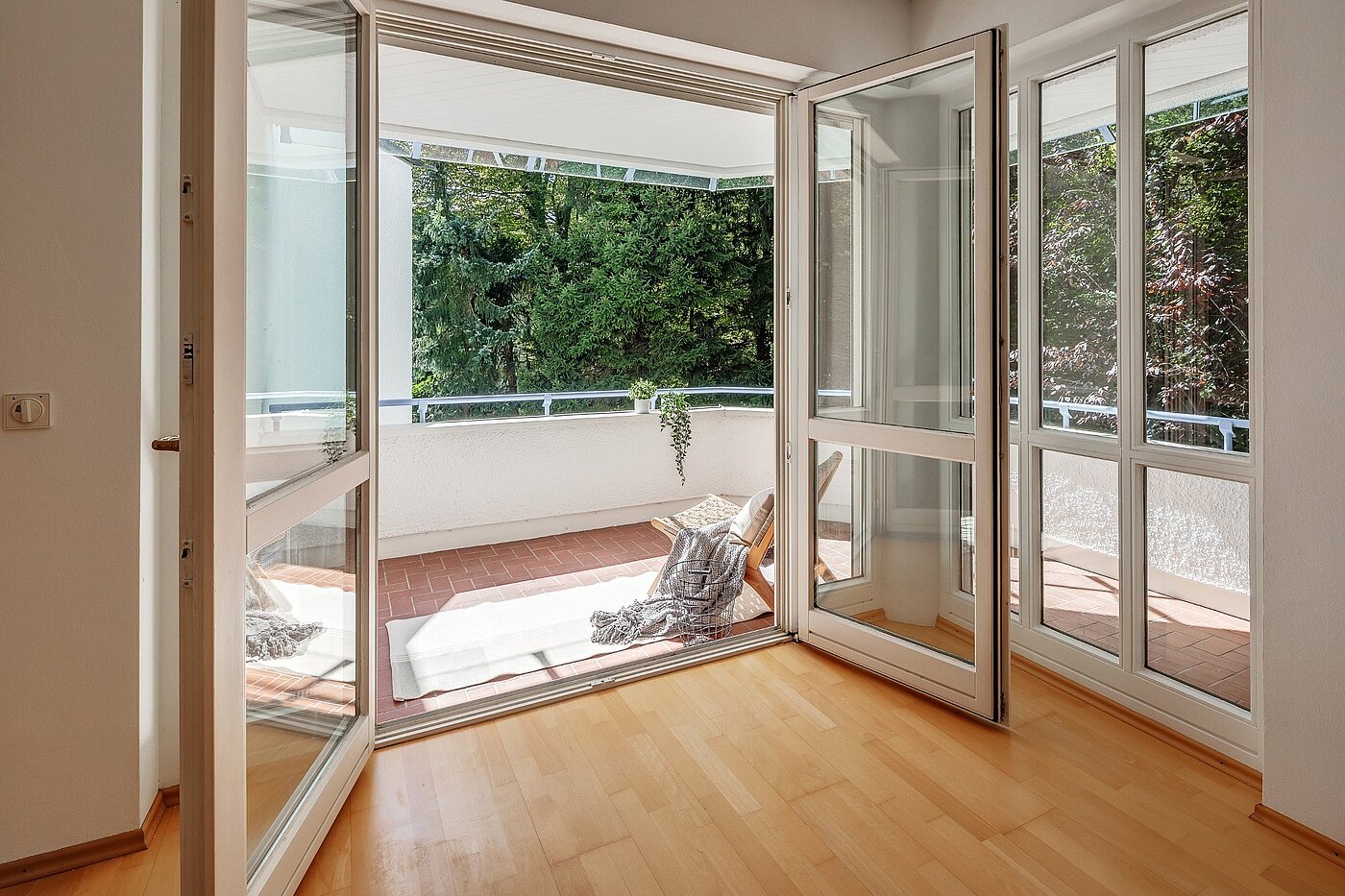 Квартира в многоэтажно доме с 3 комнатами | München-Harlaching | 1908ML6 | ... zum Balkon