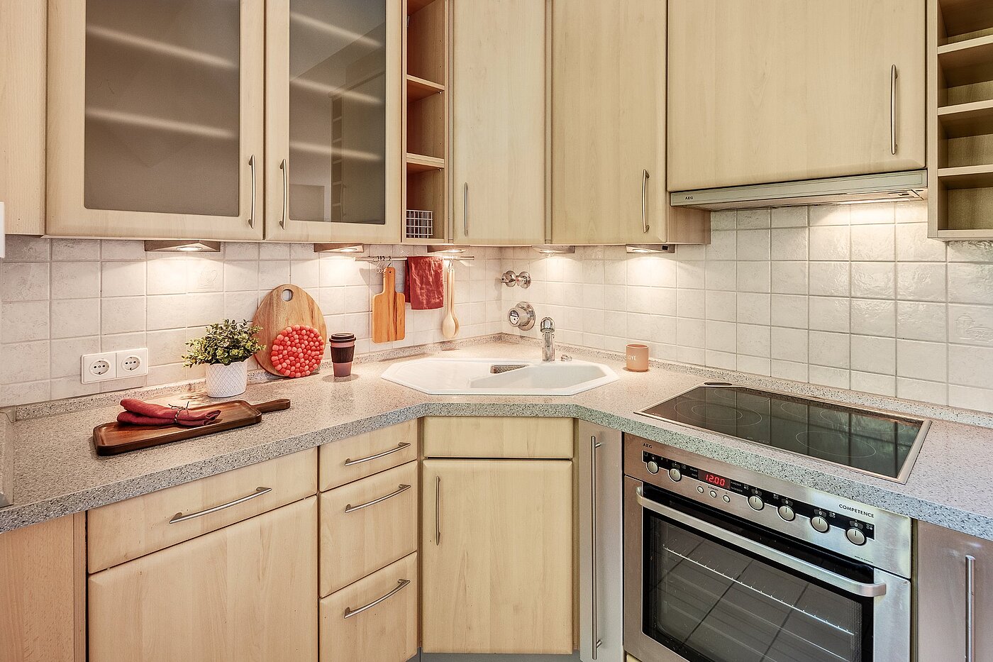 Квартира в многоэтажно доме с 3 комнатами | München-Harlaching | 1908ML6 | Küchenzeile