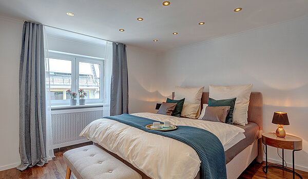 Квартира в многоэтажно доме с 2 комнатами | München-Schwabing | 70434 | ...Schlafzimmer...