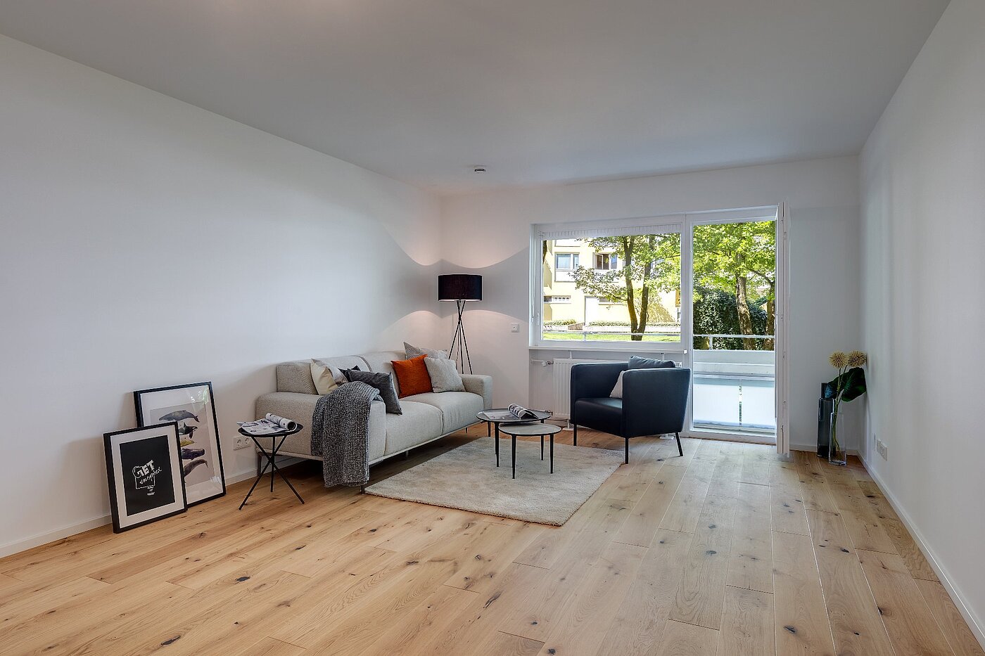 Квартира в многоэтажно доме с 3 комнатами | München-Neuhausen | 1803D7 | Helles Wohn-/Esszimmer