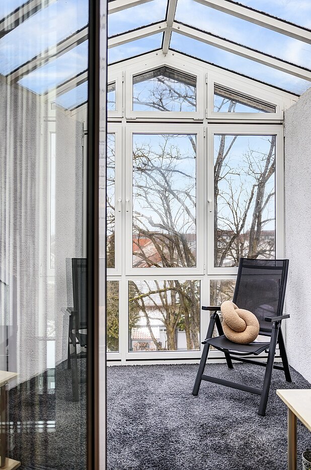 Квартира в многоэтажно доме с 2 комнатами | Poing | 70373 | ...und...