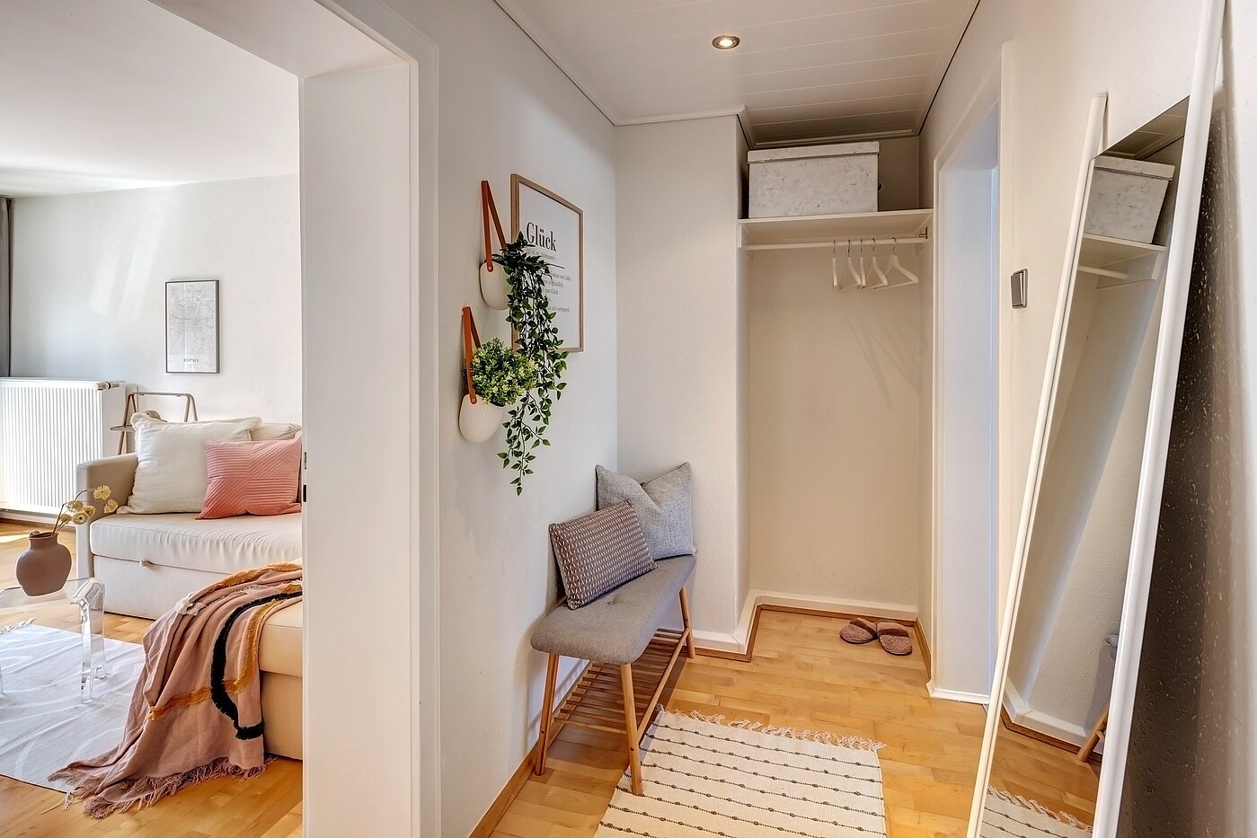 Квартира в многоэтажно доме с 1.5 комнатами | München-Schwabing | 70014 | ...mit Stellfläche