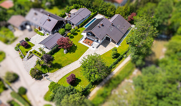 Особое свойство с 15 комнатами | Bad Wiessee | 701592 | Gesamtanwesen
