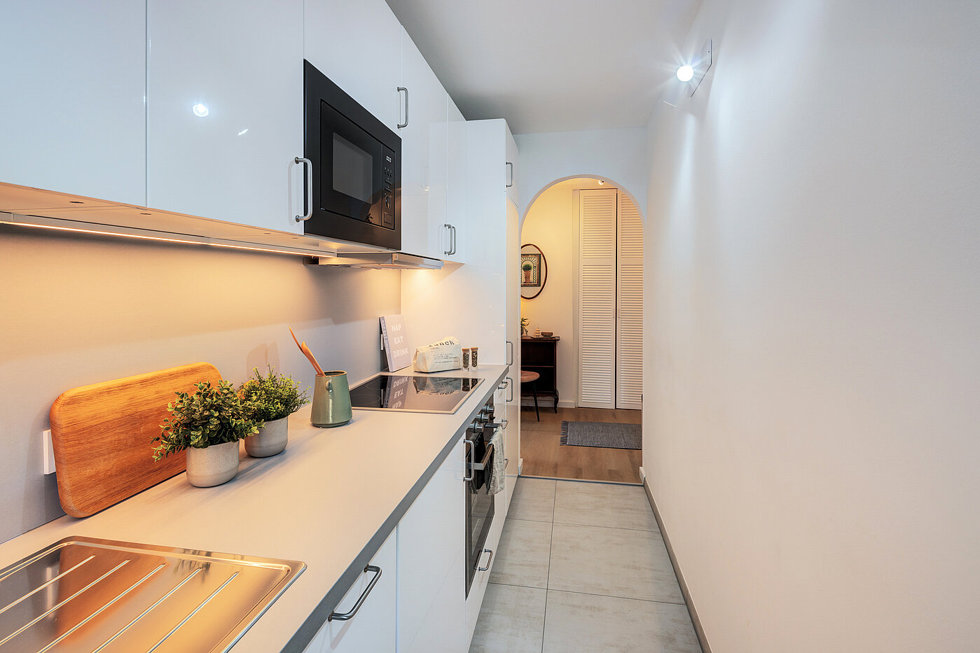 Квартира в многоэтажно доме с 2 комнатами | München-Sendling-Westpark | 70413 | ...Küche mit...