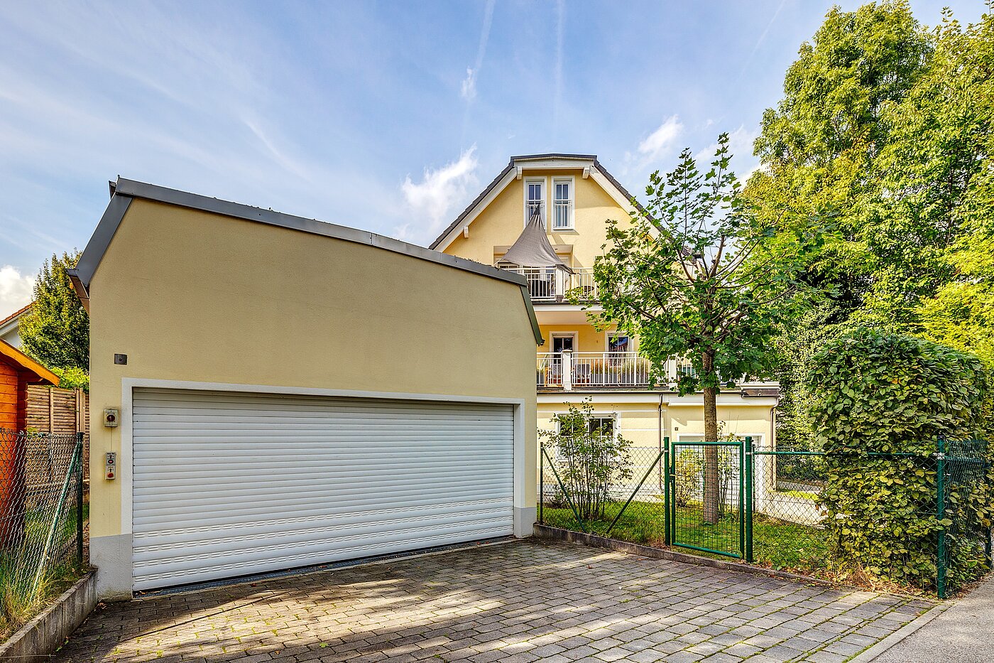 Квартира в многоэтажно доме с 4 комнатами | München-Forstenried | 2209ML6 | Garage