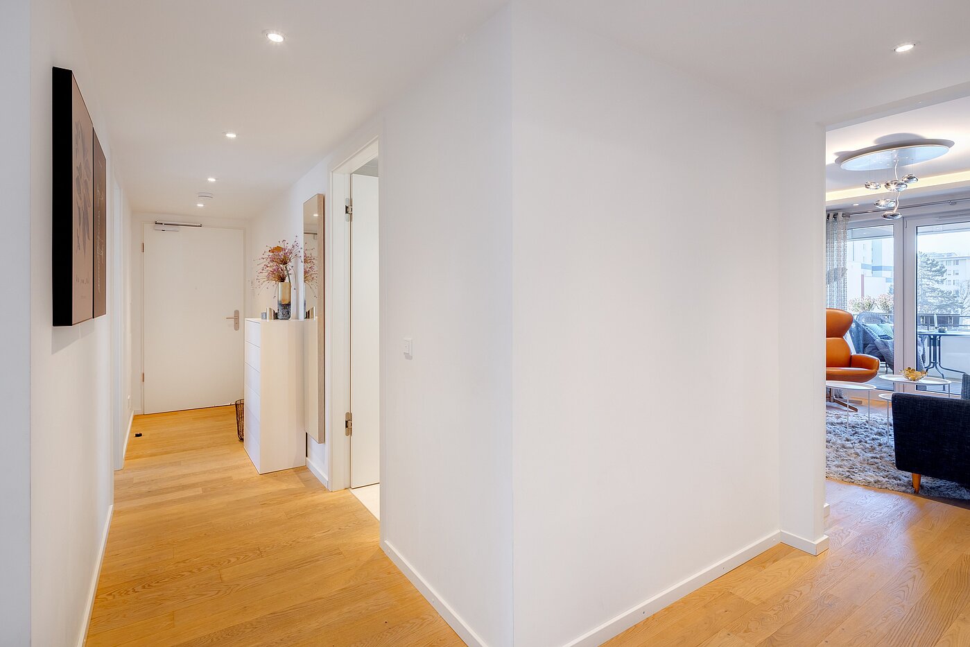 Квартира в многоэтажно доме с 4 комнатами | München-Bogenhausen | 70380 | Flur Blickrichtung Eingang