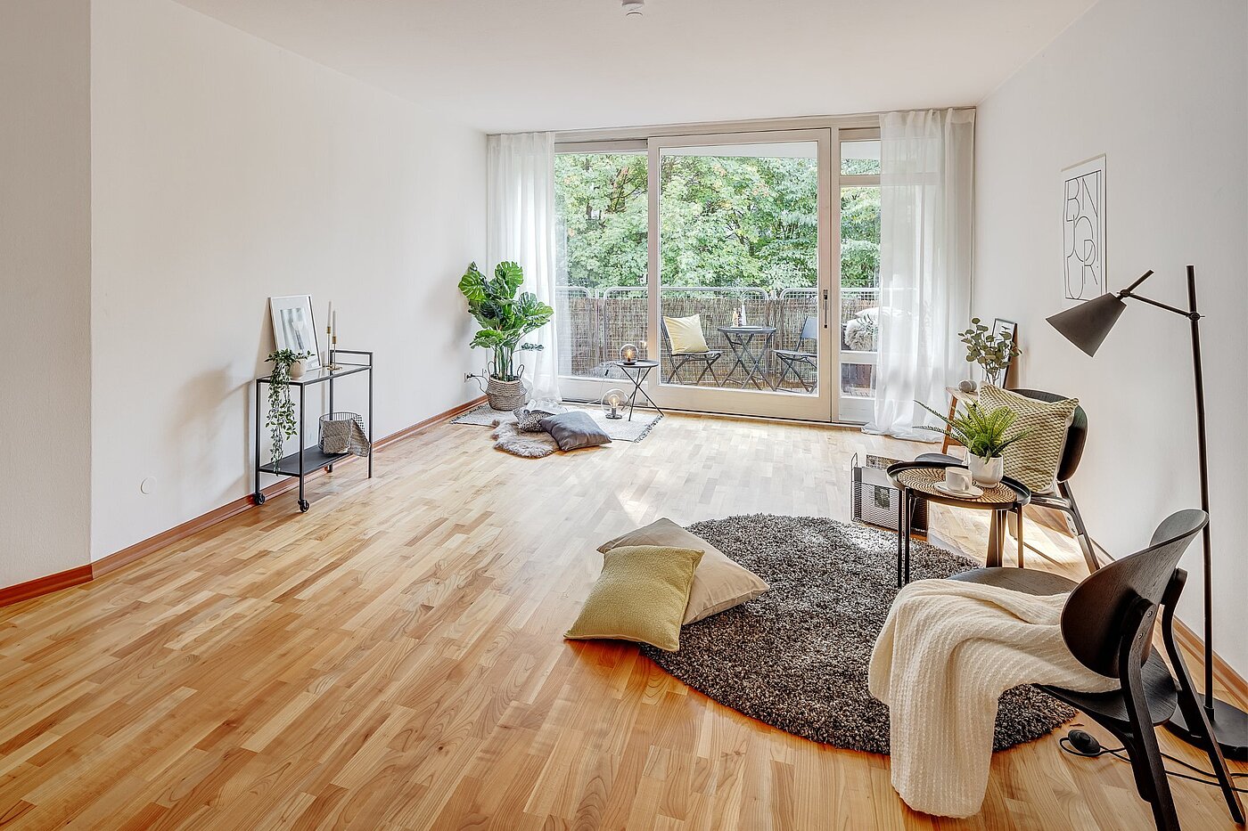 Квартира в многоэтажно доме с 2 комнатами | München-Schwabing | 2109ML3 | ...mit Zugang zum Balkon