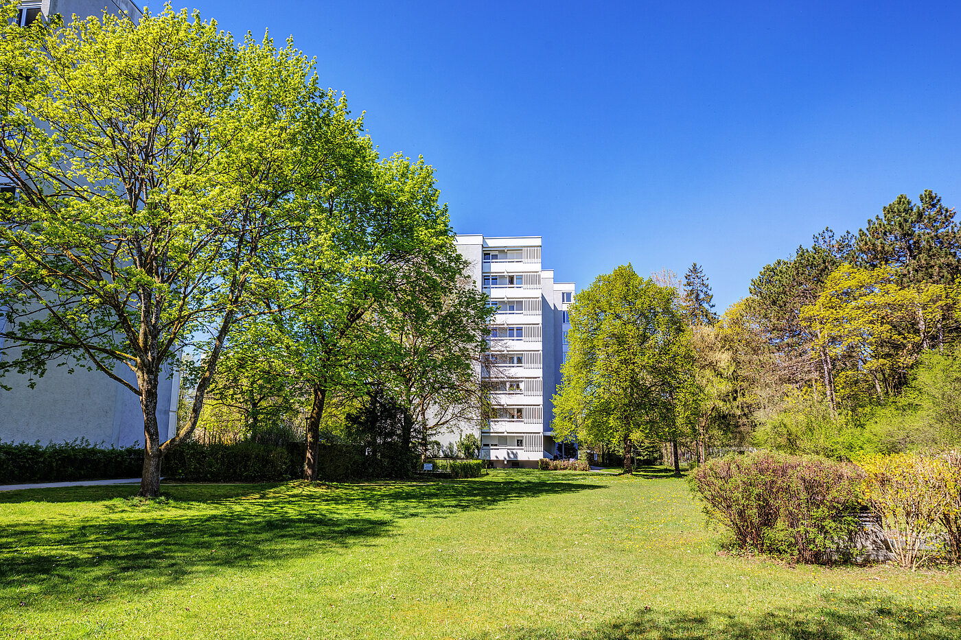 Квартира в многоэтажно доме с 3 комнатами | Unterhaching | 70421 | Viel Grün drumherum