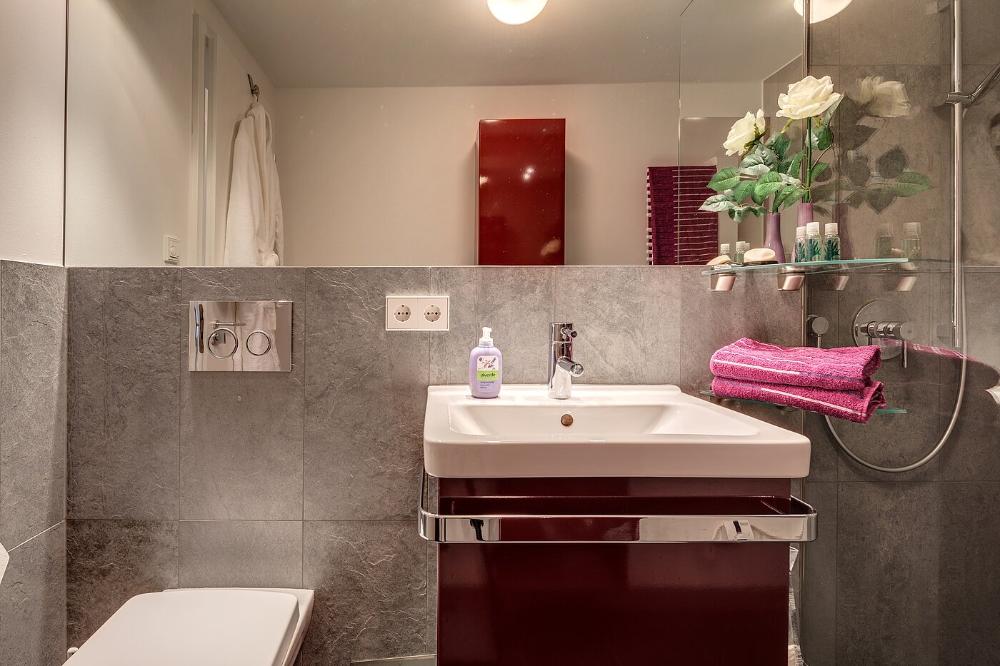 Квартира в многоэтажно доме с 2 комнатами | München-Pasing | 70071 | Bad mit...