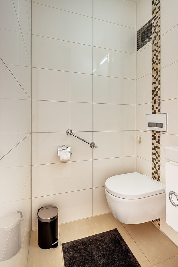 Квартира в многоэтажно доме с 2.5 комнатами | München-Nymphenburg | 2204ML61 | Separates WC