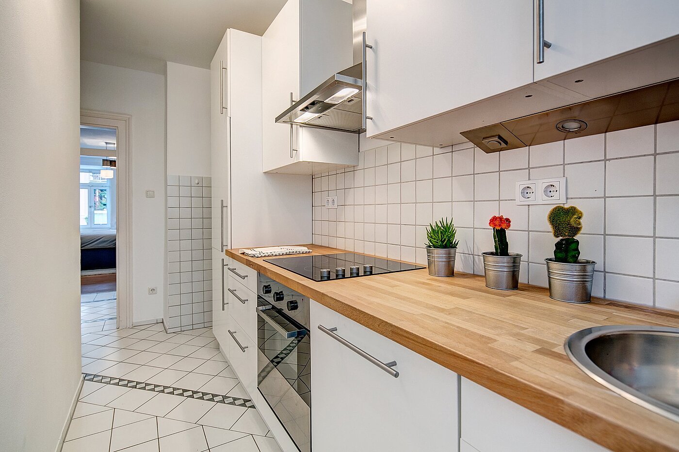 Квартира в многоэтажно доме с 4 комнатами | München-Maxvorstadt | 2011ML2 | Moderne Küche mit allen...