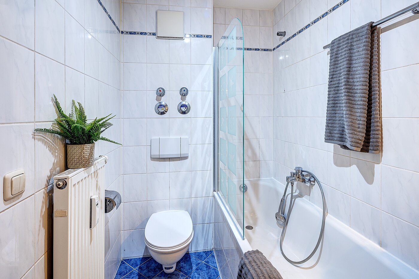 Плоский с 1.5 комнатами | München-Aubing | 70000 | ...Badewanne