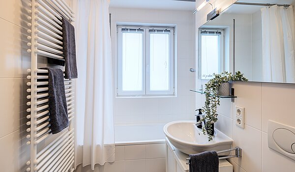 Квартира в многоэтажно доме с 2 комнатами | München-Schwabing | 703161 | Mit Tageslicht