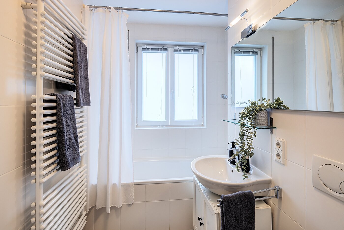 Квартира в многоэтажно доме с 2 комнатами | München-Schwabing | 703161 | Mit Tageslicht