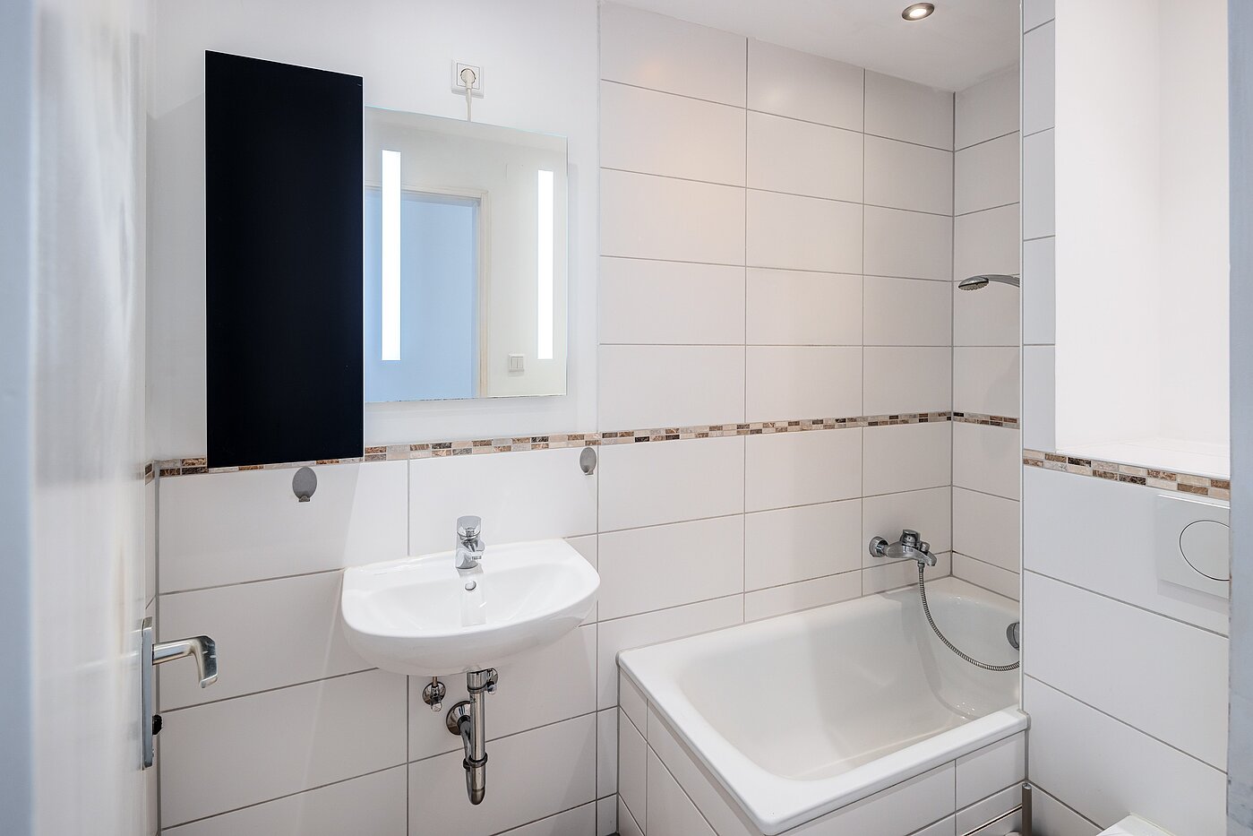 Высокий первый этаж с 1 комнатная | München-Obermenzing | 70282 | ...