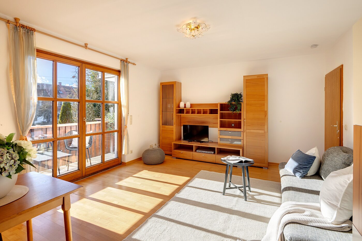 Квартира в многоэтажно доме с 2 комнатами | München-Trudering | 701781 | Wohnen und...