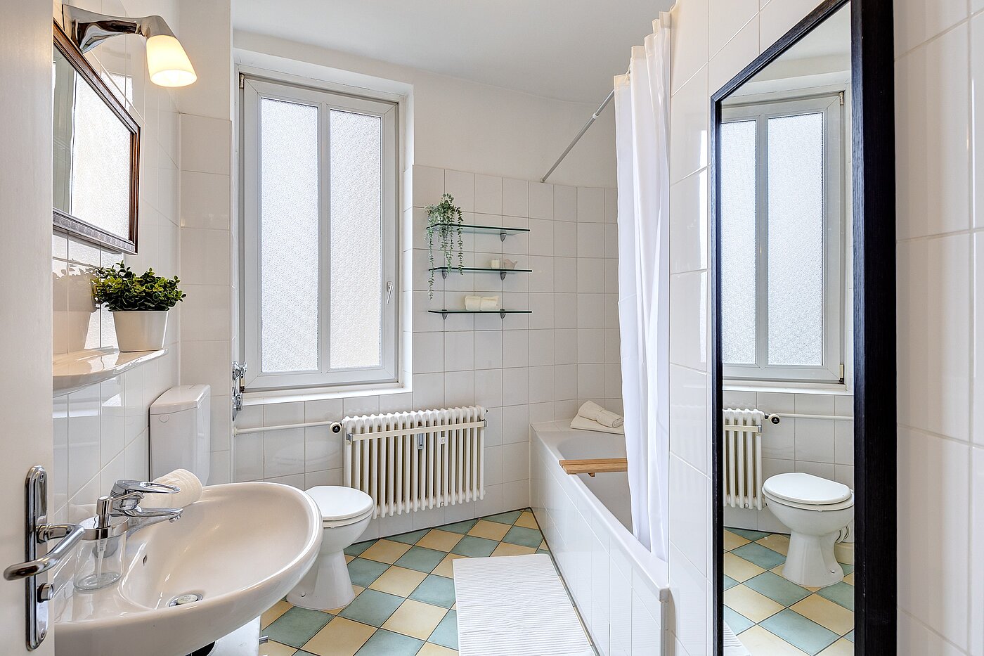 Квартира в многоэтажно доме с 1 комнатная | München-Schwabing | 701051 | Tageslichtbad mit...