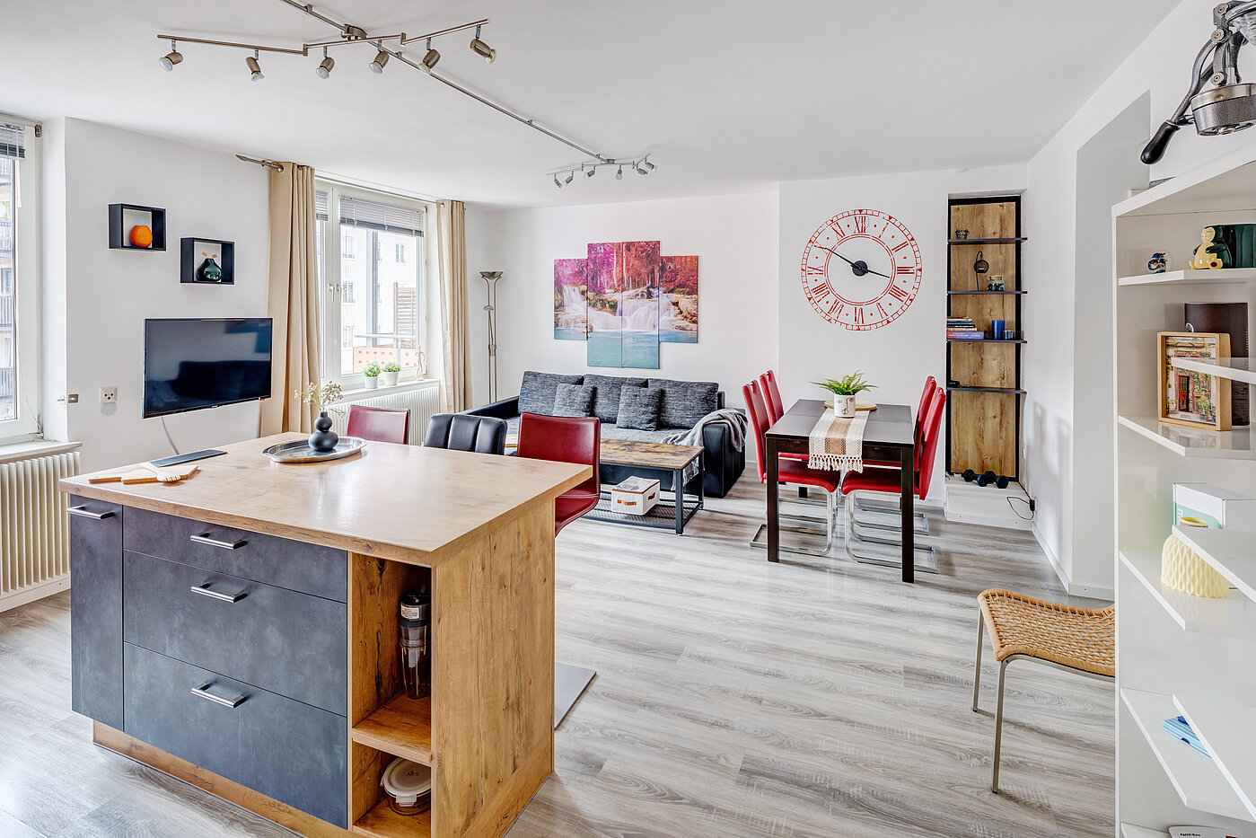 Квартира в многоэтажно доме с 3 комнатами | München-Schwabing | 70292 | Wohnen und...