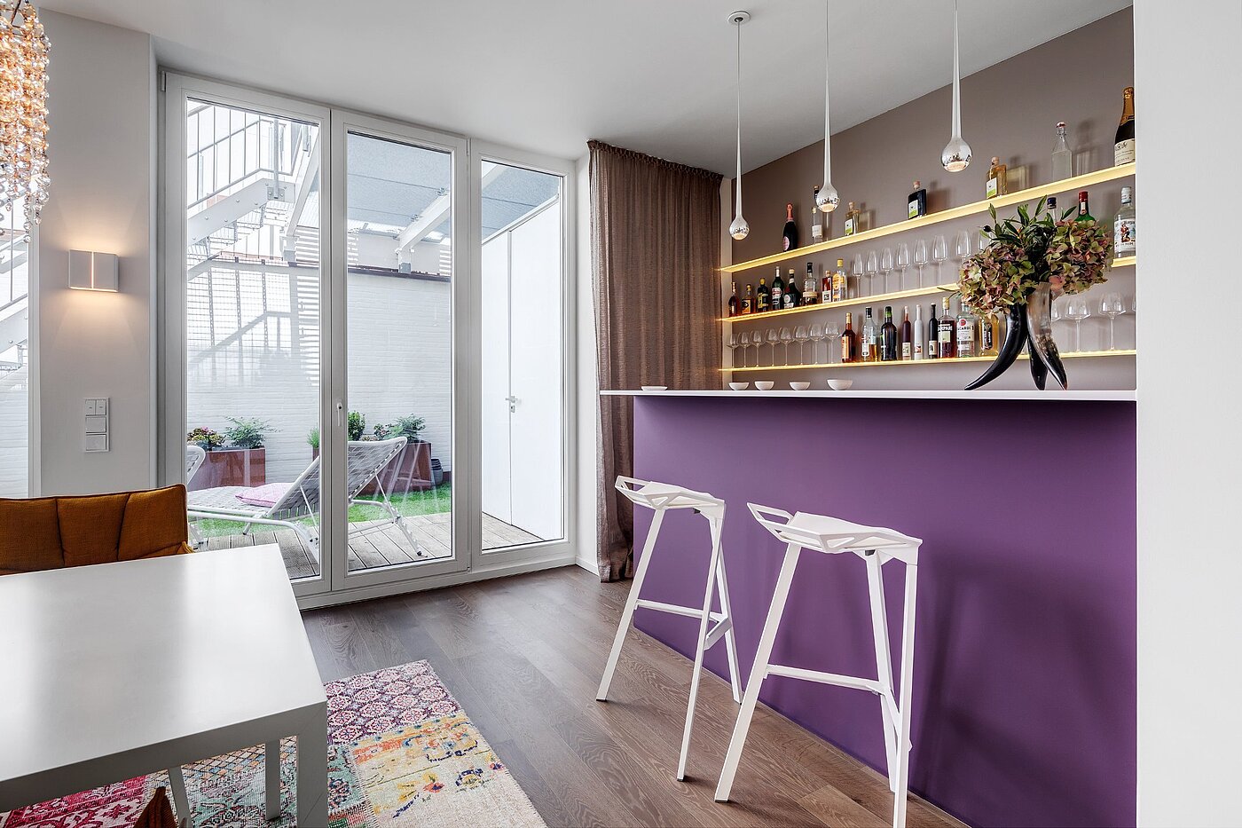 Квартира в многоэтажно доме с 5 комнатами | München-Maxvorstadt | 1807ML1 | mit angrenzender Bar