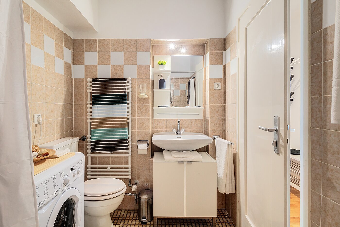 Квартира в многоэтажно доме с 2 комнатами | München-Maxvorstadt | 70398 | Badezimmer