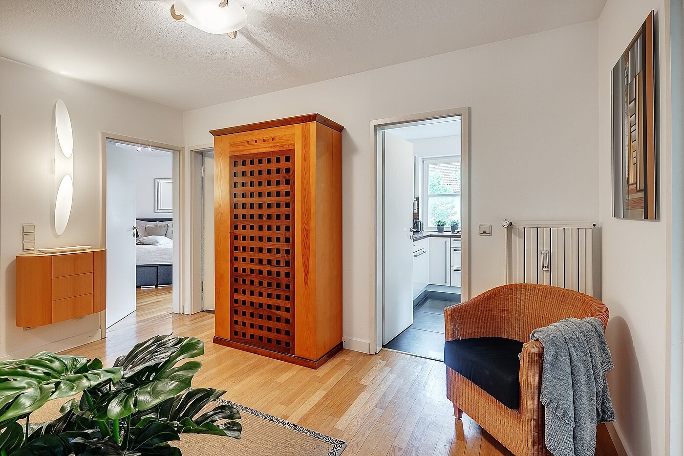 Квартира в многоэтажно доме с 3 комнатами | München-Harlaching | 2108ML3 | ...und schöner Diele