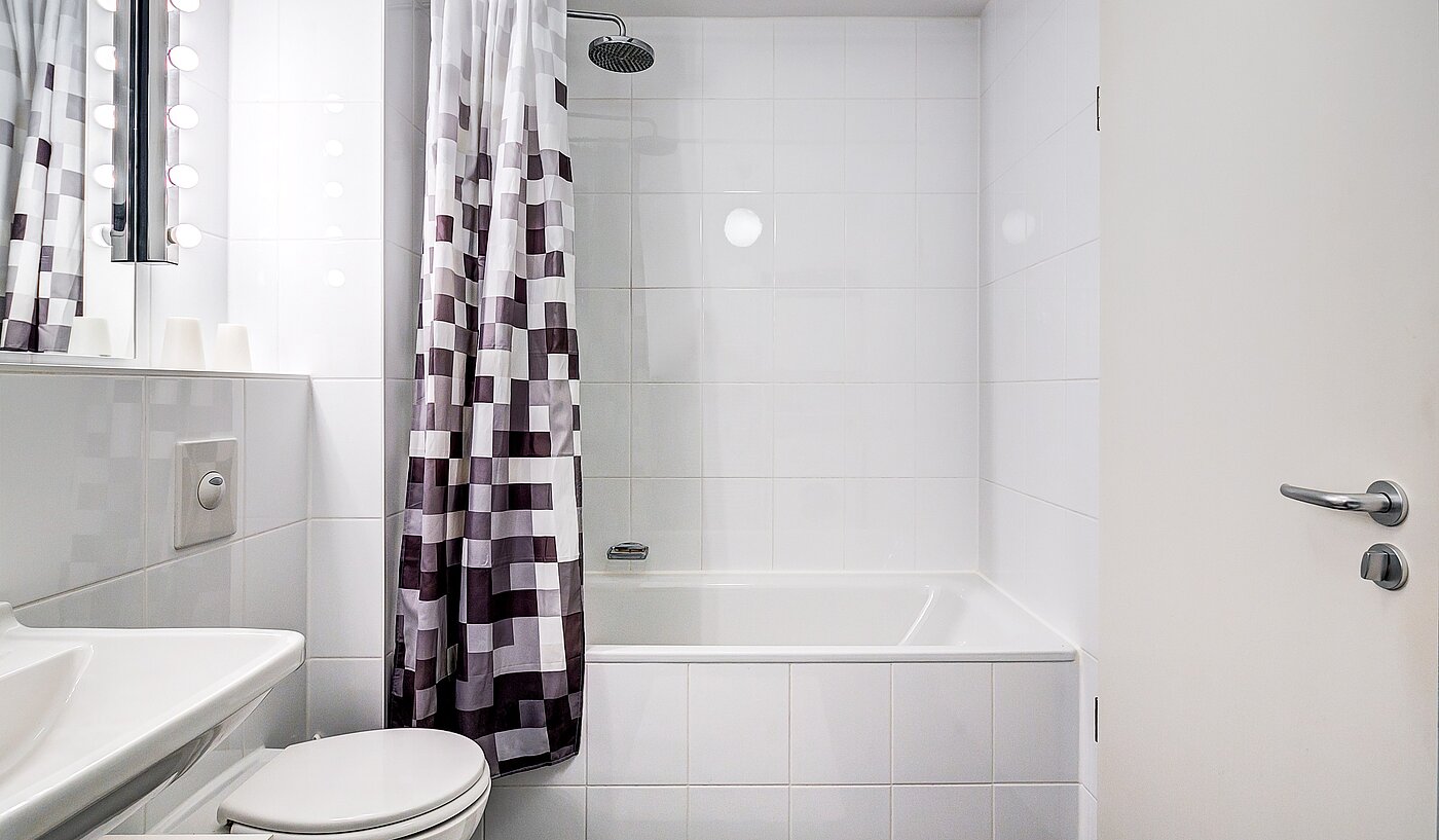 Квартира в многоэтажно доме с 2.5 комнатами | 70020 | Modernes Bad...