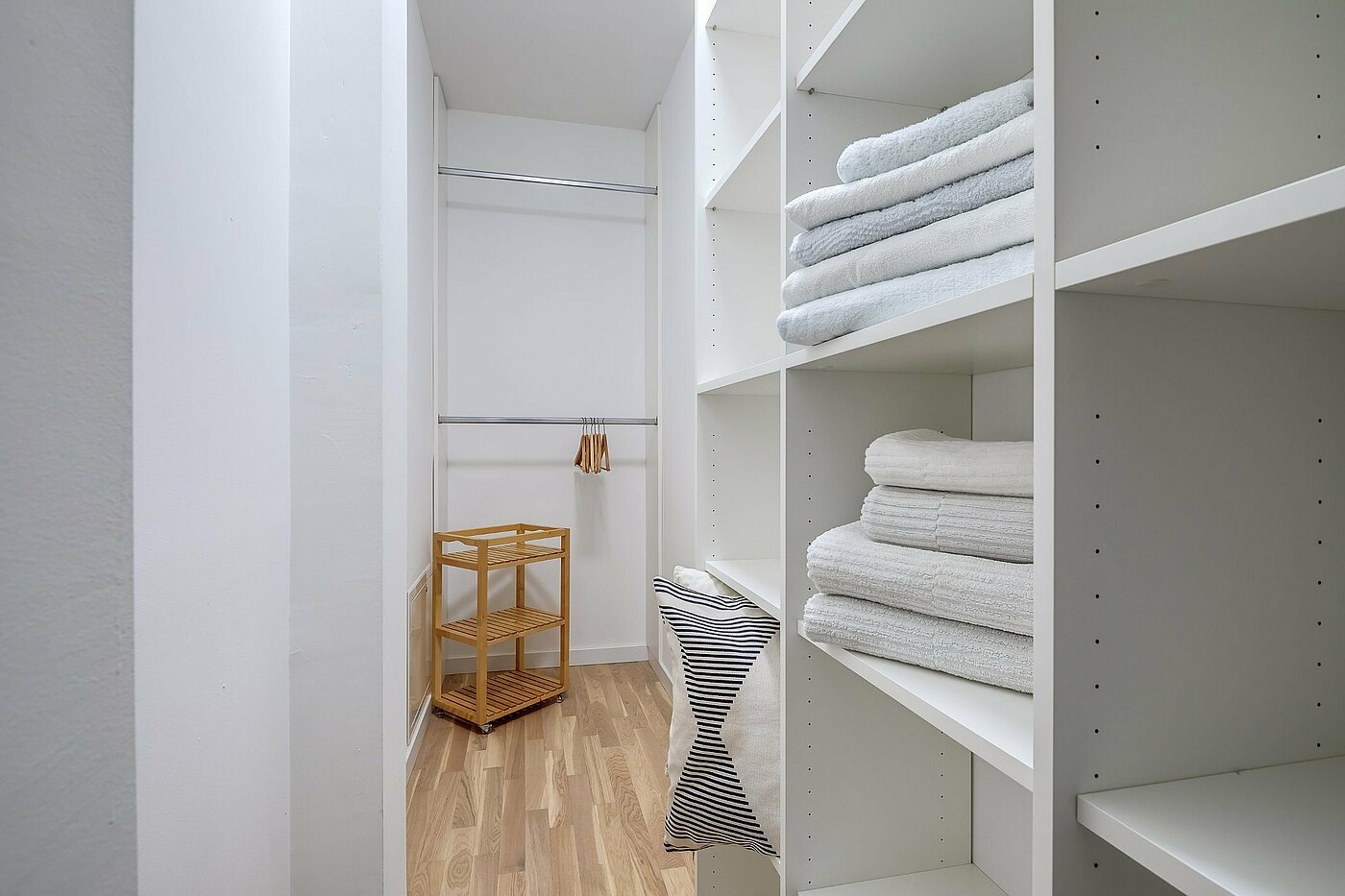 Квартира в многоэтажно доме с 1.5 комнатами | München-Bogenhausen | 1904ML6 | ...verstecktem Stauraum.