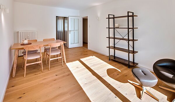 Квартира в многоэтажно доме с 3 комнатами | München-Bogenhausen | 70310 | Wohnzimmer