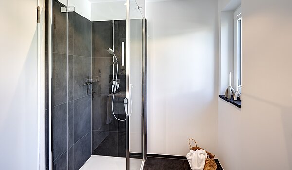 Дуплекс с 4 комнатами | München-Obermenzing | 701553 | ...mit bodengleicher Dusche und Fenster