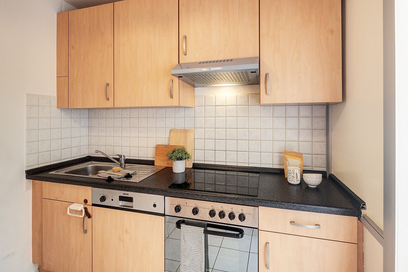 Квартира в многоэтажно доме с 3 комнатами | München-Bogenhausen | 70261 | ...mit allen Küchengeräten