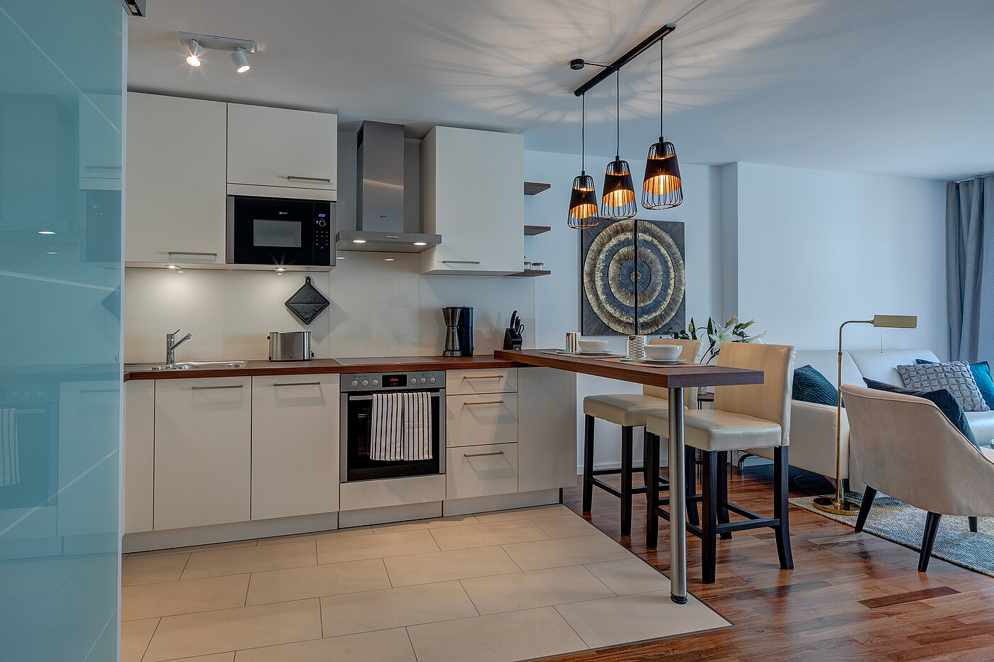 Квартира в многоэтажно доме с 2 комнатами | München-Schwabing | 70434 | Offene Küche mit...