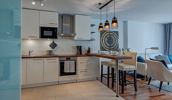 Квартира в многоэтажно доме с 2 комнатами | München-Schwabing | 70434 | Offene Küche mit...