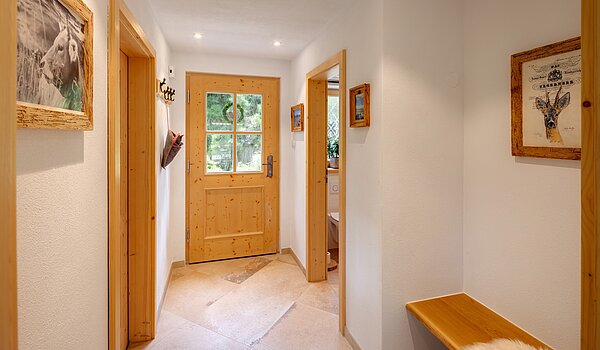 Плоский с 2.5 комнатами | Kreuth | 701351 | Garderobe