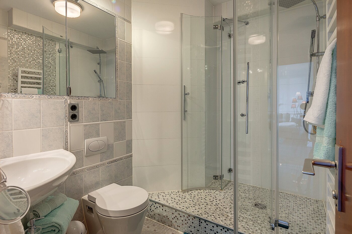 Квартира в многоэтажно доме с 1.5 комнатами | München-Neuhausen | 1807ML3 | Modernes Bad mit großer Dusche