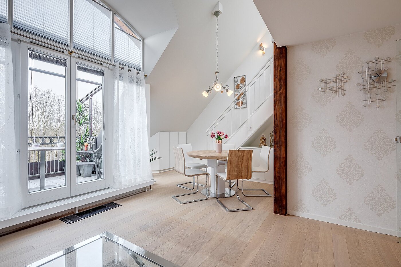 Квартира в многоэтажно доме с 2.5 комнатами | München-Moosach | 2012ML4 | Imposante Fensterfläche