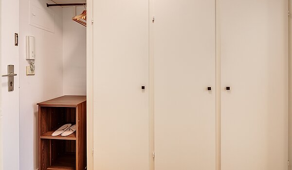 Квартира в многоэтажно доме с 1 комнатная | München-Schwabing | 70475 | ... mit Garderobe