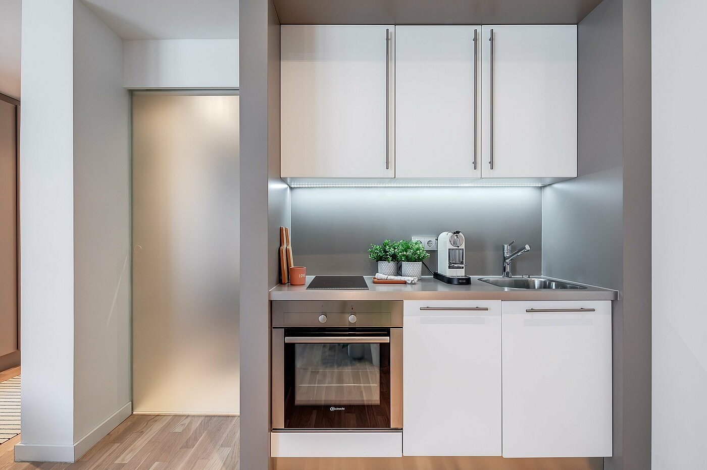 Квартира в многоэтажно доме с 1.5 комнатами | München-Bogenhausen | 1904ML6 | Moderne Kitchenette mit...