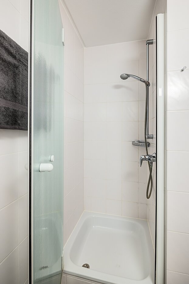 Квартира в многоэтажно доме с 3.5 комнатами | München-Bogenhausen | 703052 | ...Duschbad