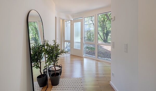 Плоский с 2 комнатами | München-Laim | 70464 | Diele mit Zugang...