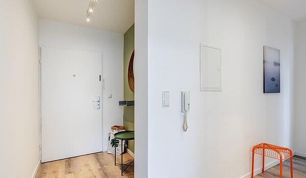 Плоский с 2 комнатами | München-Moosach | 70462 | Flur