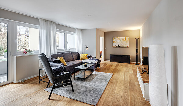 Квартира в многоэтажно доме с 4 комнатами | München-Au | 70423 | Wohnzimmer