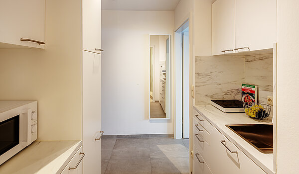 Квартира в многоэтажно доме с 1 комнатная | München-Milbertshofen | 70437 | Apartmentküche...