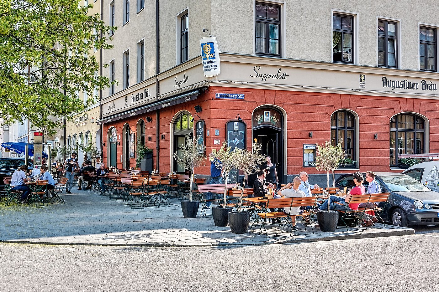 Квартира в многоэтажно доме с 1 комнатная | München-Neuhausen | 70197 | In der Nähe