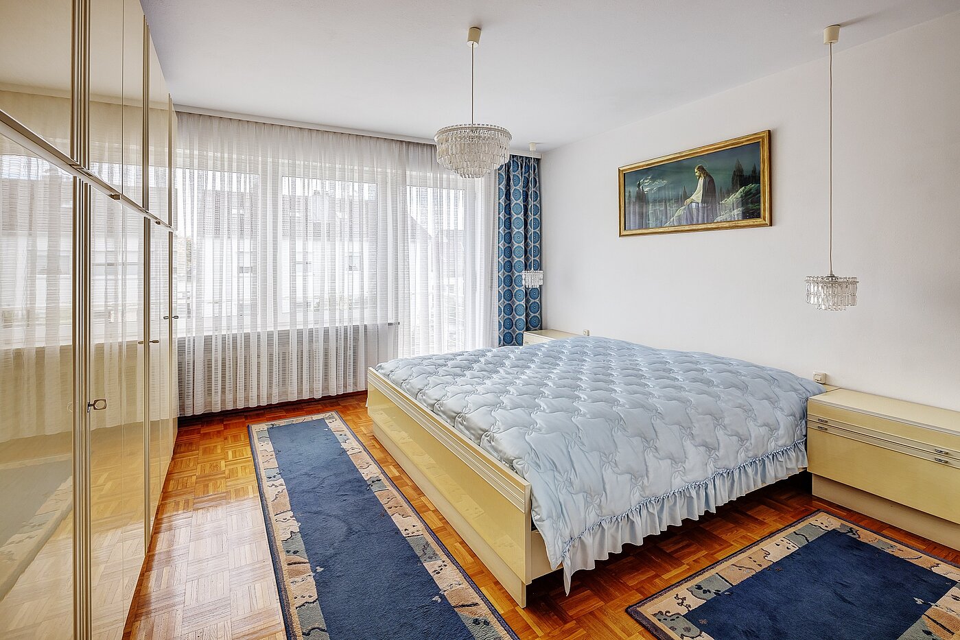 Особняк с 6 комнатами | Unterschleißheim | 2209ML7 | Schlafzimmer mit...