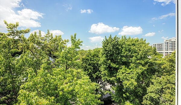 Квартира в многоэтажно доме с 2 комнатами | München-Hadern | 704101 | Ausblick vom Wintergarten